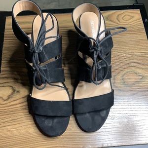 Black suede size11 merona